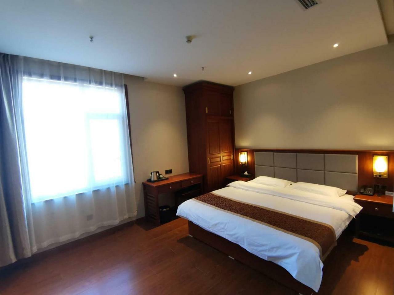 Beijing Gongmei Blue Peacock Business Hotel Pequim Exterior foto